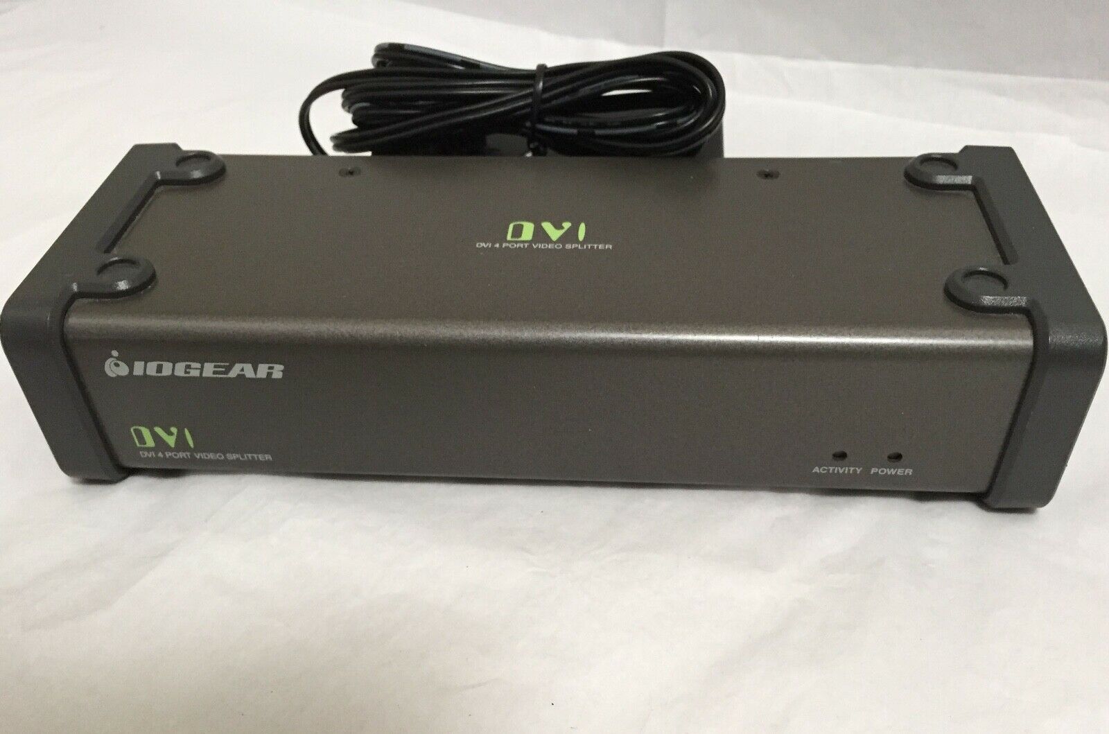 Iogear 1 To 4 Dvi Video And Audio Splitter